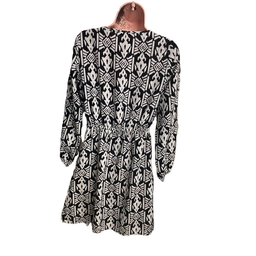 ALL FOR COLOR  Women’s Black & White Geometric Design Fit&Flare Dress Size Small - Picture 2 of 10